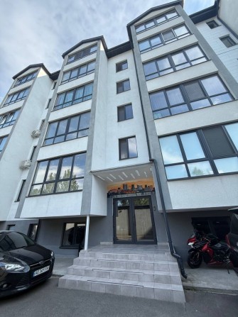 Продам квартиру 41м2  ЖК Березинский, возле Каравана - фото 1