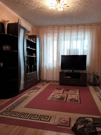 Продам 3-х кімнатну квартиру - фото 1