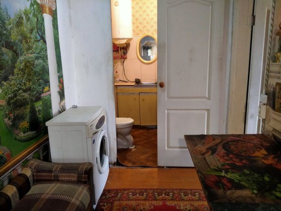 Продам 1 ком.кв.на КРЭСе, Покровский, , Кр.Рог, рядом исполком, АТБ, парк, речка, тихое место Терноватый Кут