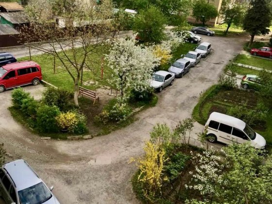 Продається 1-кімнатна квартира в центрі м. Свалява Свалява