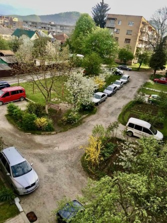 Продається 1-кімнатна квартира в центрі м. Свалява - фото 1