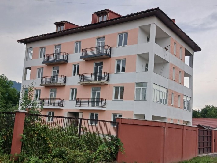 Ціну знижено! Продаємо квартиру під чистову отделку Свалява Закарпатської області - фото 1