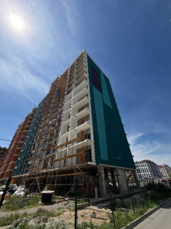 Продаж 1к квартири з відкритим балконом на зручному поверсі поруч з Озером - фото 1