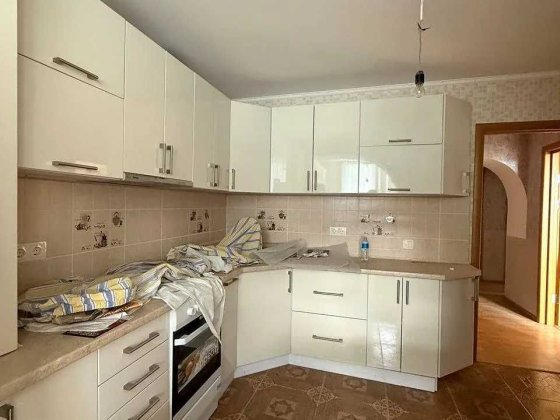 2-кімнатна квартира з ремонтом по вул. Крайна (Програми) Крихівці
