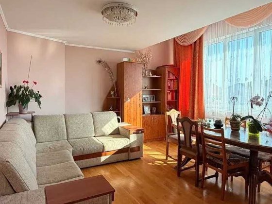 Затишна 3 кім. квартира з ремонтом та меблями  в передмісті в с. Крихівцях Крихівці