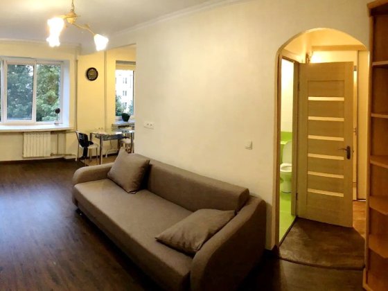 Продаж 1-к квартири, Бакинська 37а, метро Дорогожичі, Шевченківський район Киев