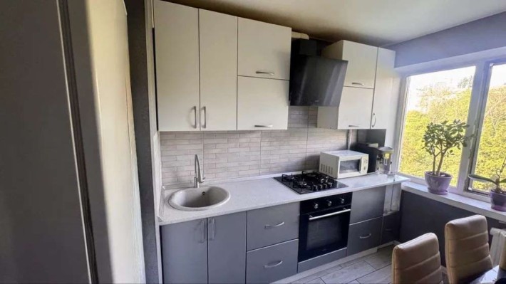 Продаж 3-к квартири вул. Каунаська 12/2 - фото 1