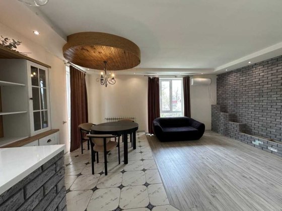 Продаж квартири 58м² з меблями та технікою. Євроремонт. Ворзель