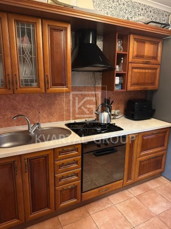 Продам  3-х кімнатну квартиру з ремонтом - фото 1