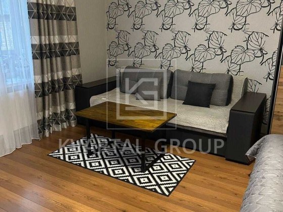 Продам 3 кімнатну квартиру з ремонтом в центрі. с. Гореничі вул. Гайдая Гореничі