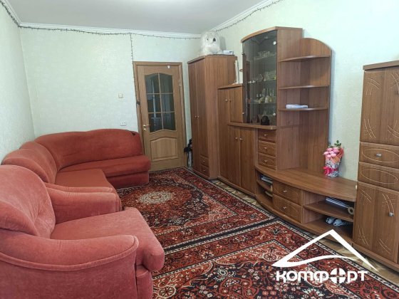 Продам 1но кімнатну квартиру на першому поверсі місто Славутич Славутич