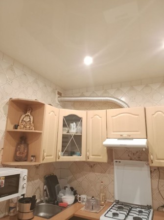 Без переплат, простора 3-кімнатна квартира з ремонтом у самому центрі Бородянки - фото 1
