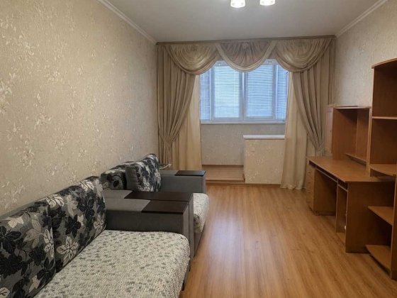 Продам 2-кімнатну квартиру в Баришівці з видом на озеро Барышевка