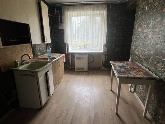 Продам квартиру 4-х кімнатну 83.1 кв.м. Рокитне