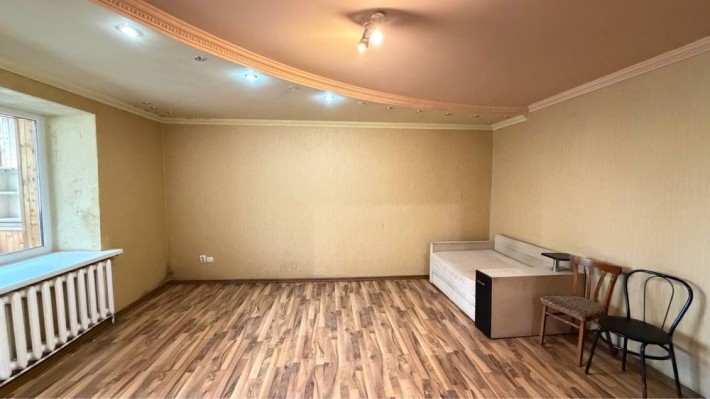 Без комісії Продам 1к квартиру в центрі Немішаєво, 57м2 - фото 1
