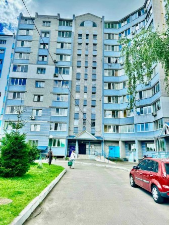 Продається  простора   2-х кімнатна квартира в  смт. Глеваха - фото 1