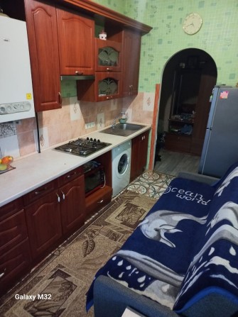 1к.з ремонтом! Газ, балкон, 2%. - фото 1