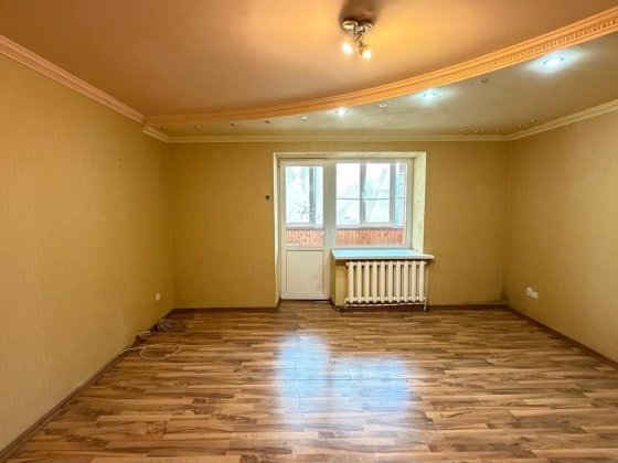 Вигідна ціна за 1к квартиру, 57м2. Перший поверх. Терміново. Немешаево