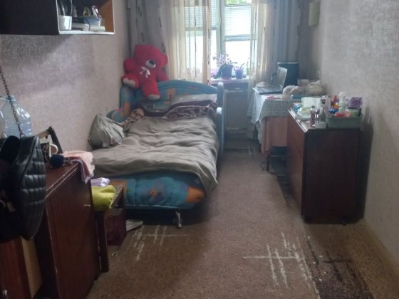 Продам  частку  квартири 24,4кв м Горенка