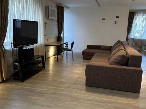 Продаж просторої  видової 2-кімнатної квартири в ЖК Чайка Чайки