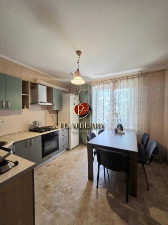 Без% Продаж 2К, Чайки, Києво-Святошинський район, вул. Лобановського 14 - фото 1