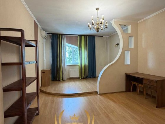 Продам простору 1-кімнатну квартиру в с. Чубинське, вул. Яблунева! Чубинське