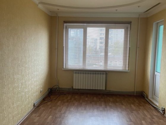 Продаж 3 кімнатної квартири з індивідуальним газовим опаленням Долинская