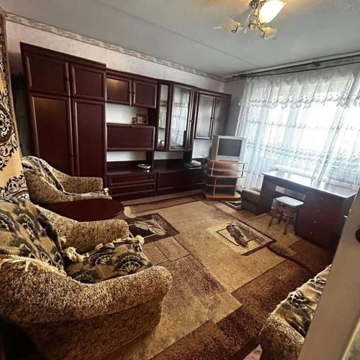 Продам 3-кімнатну квартиру в центрі м. Новомиргород. - фото 1