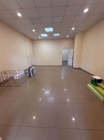 Оренда комерційного приміщення 70 м² | Фасад | Прохідне місце | 25 000 грн - фото 1