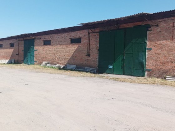 Здам в оренду складське приміщення 1300м². Бердичев
