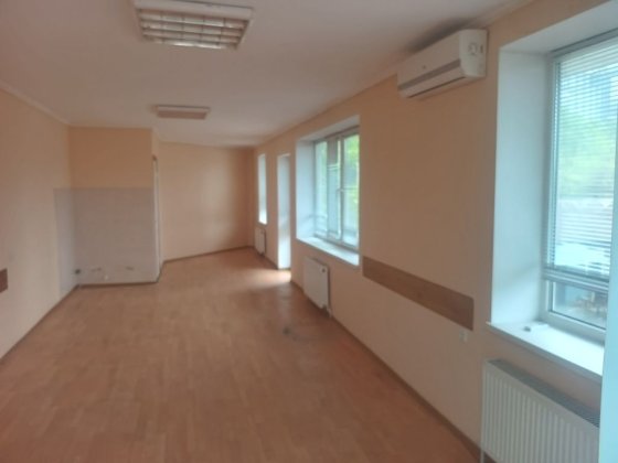 Здається приміщення в районі  Будинку Культури Васильків