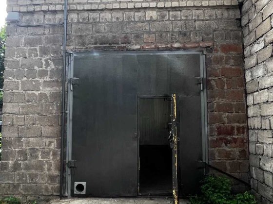 Здається в оренду бокс під автомайстерню Каменское