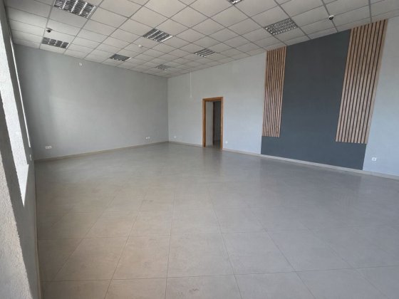 Оренда 200 м.кв в центрі міста Виноградів Виноградов