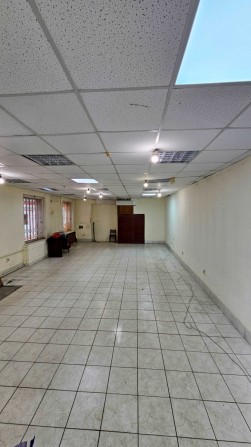 СДАМ  Помещения на Красной линии пр.Свободы - фото 1