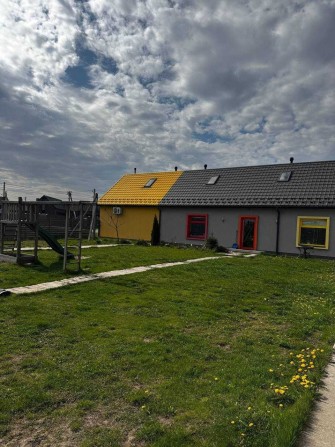 Оренда будівлі 856м2 під школу, дитячій садок, пансіонат  (КМ Міжріччя, Сонячний) - фото 1