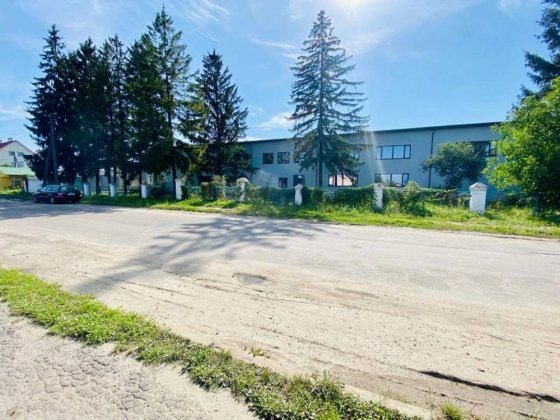 Без% Оренда промислового приміщення 2000 м² у м. Здолбунів Здолбунів
