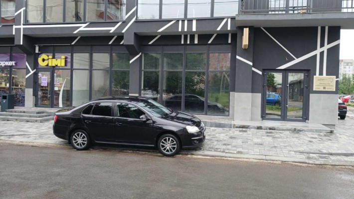 Здам комерційне приміщення в оренду 157 м2 центр міста - фото 1
