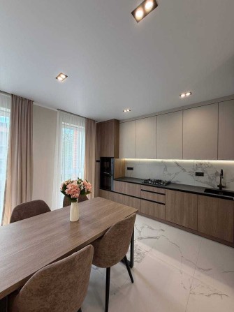 Продаж 2 кім квартири ЖК SVOЇ Parkhouse вул. Курортний проїзд, Брюховичі - фото 1