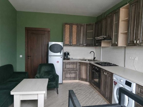 Продаж 1 кімнатної квартири з євроремонтом, Винники Винники