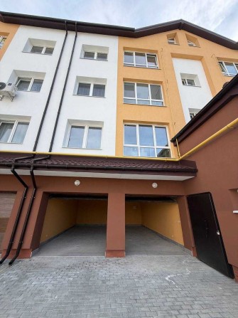 Продаж 3 кімнатної просторої квартири вул. Героїв Крут - фото 1