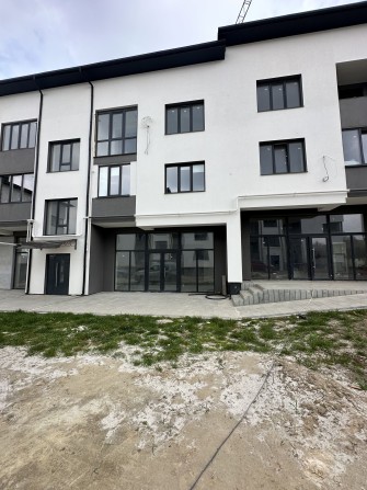 Продаж 2-кімнатної квартири м.Пустомити 96 м кв - фото 1