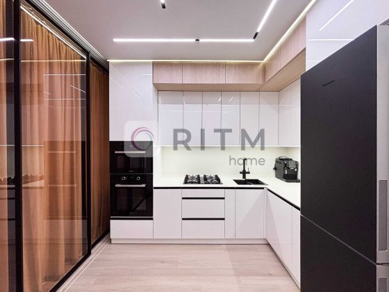 Продаж 2-кімнатної квартири з дизайнерським ремонтом у ЖК Continent Style Сокольники