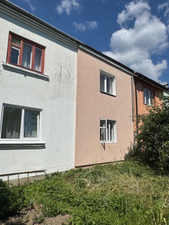 продаж 2 к кв Вул Івасюка (Сокільники) 65 тис дол - фото 1