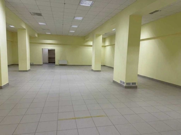 Комерційне приміщення 162 м² у центрі Кам'янця-Подільського - фото 1