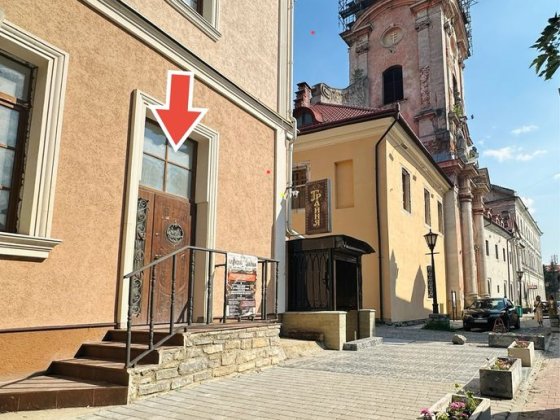 Комерційне приміщення, старе місто, 65м2 Кам'янець-Подільський