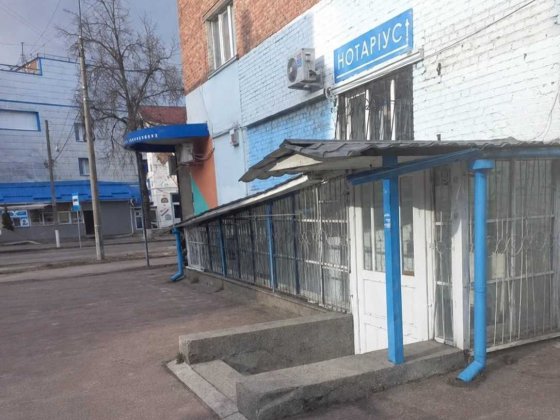 Оренда магазину на цокольному поверсі: у центрі, навпроти універмагу Конотоп
