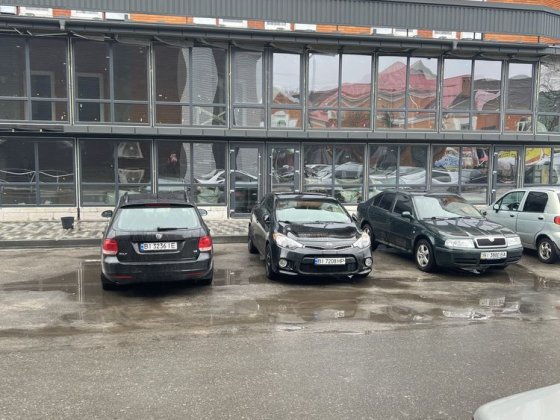 Зам в оренду комерційну