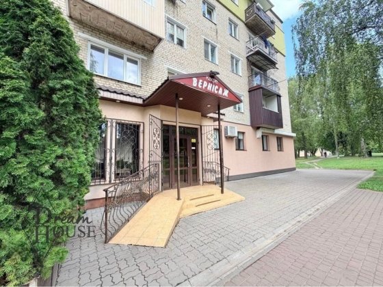 Оренда фасадного комерційного приміщення Нововолынск