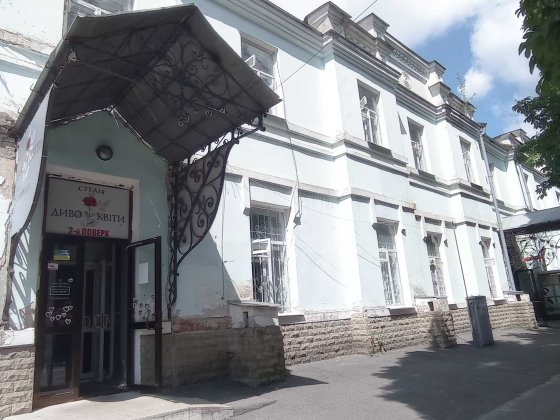 Оренда Укртелеком! 650,70 м²; м. Ромни, вул. Соборна, 35
