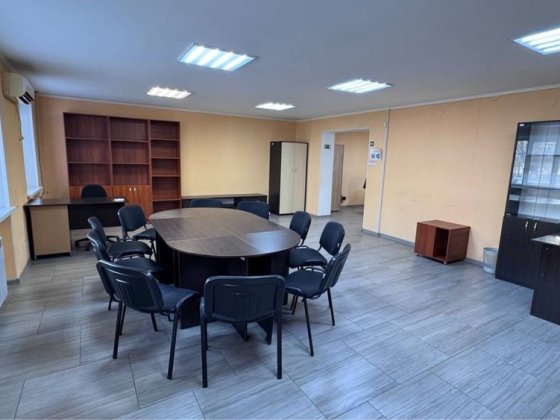 Аренда офисного помещения 100 м² на ул. Васильевской Славянск